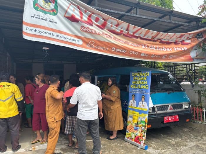 pasar_murah_di_kebun_sayur_diserbu_warga_belanja_nontunai_dapat_bonus_cabai