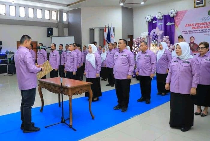 bupati_labura_kukuhkan_ketua_tim_pembina_posyandu_tegaskan_posyandu_garda_terdepan_layanan_kesehatan