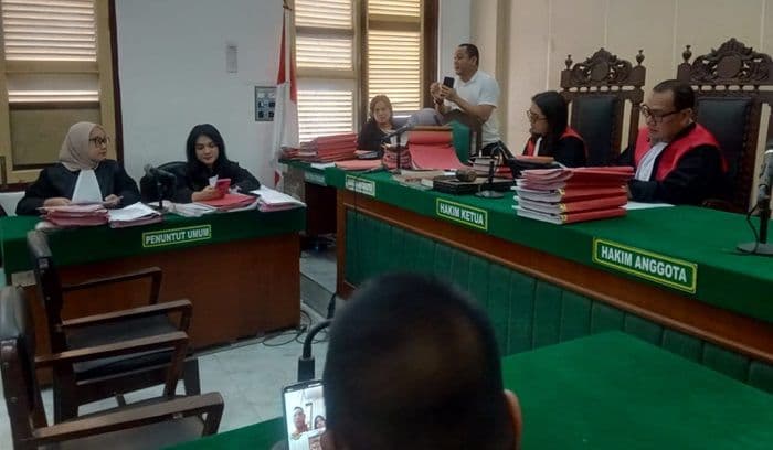 anak_bunuh_ayah_kandung_divonis_16_bulan_penjara_terbukti_langgar_uu_pkdrt