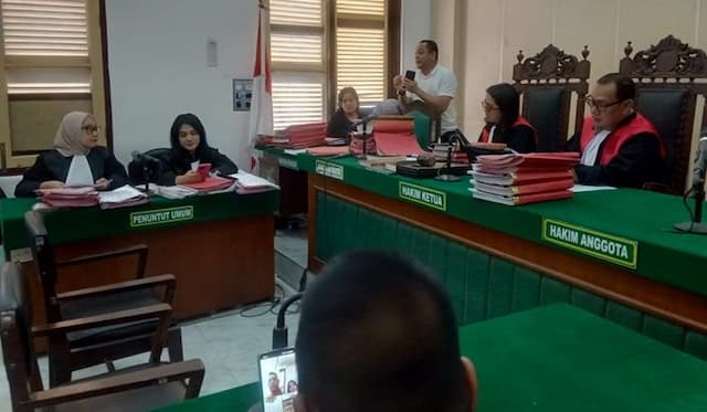 anak_bunuh_ayah_kandung_divonis_16_bulan_penjara_terbukti_langgar_uu_pkdrt