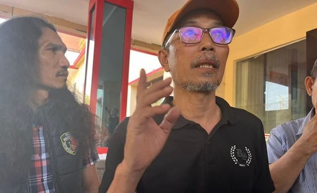 ayah_riyan_alamsyah_minta_pelaku_pembunuhan_dihukum_seberatberatnya