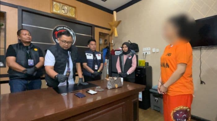 dj_miss_d_ditangkap_polrestabes_medan_karena_edarkan_pod_getar