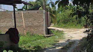 gudang_di_tengah_permukiman_marelan_diduga_jadi_tempat_penimbunan_bbm