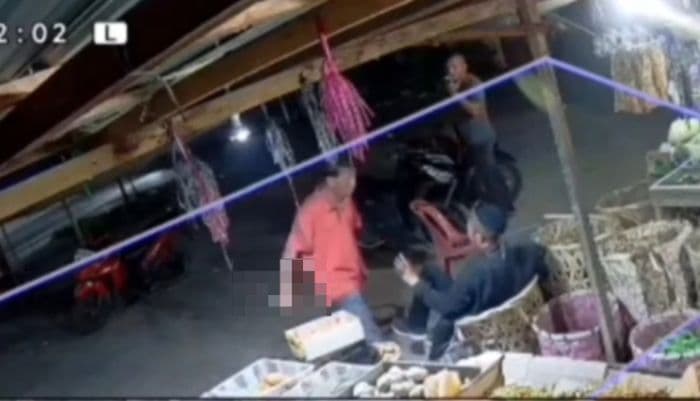 live_tiktok_sambil_bernyanyi_pria_di_asahan_ditikam_pengemudi_betor