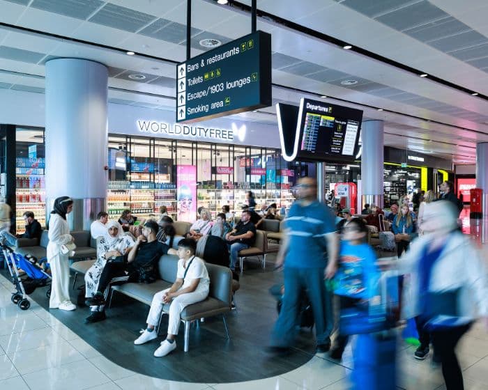 tiga_bandara_besar_inggris_kena_serangan_siber_data_87_juta_pelanggan_diakses