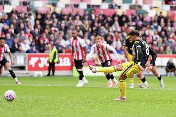 brentford_permalukan_manchester_united_31_thiago_cetak_brace