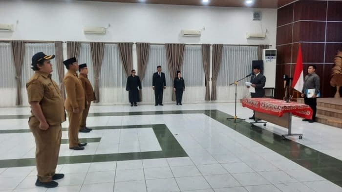 pemko_pematangsiantar_lantik_empat_pejabat_baru_perkuat_pelayanan_publik
