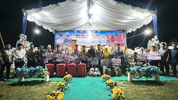 reses_di_barus_rahmansyah_sibarani_soroti_perbaikan_infrastruktur_dan_serahkan_berbagai_bantuan