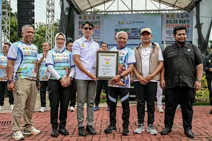 sumut_raih_rekor_muri_vaksinasi_rabies_terbanyak_pemprovsu_pastikan_ketersediaan_stok_vaksin_