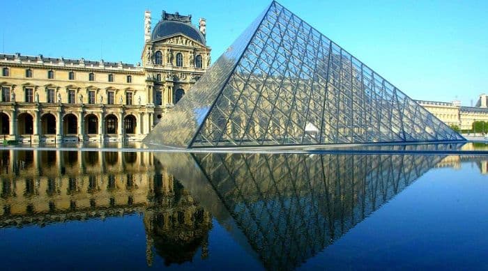 dua_tersangka_pencurian_perhiasan_mahkota_di_louvre_akhirnya_ditangkap