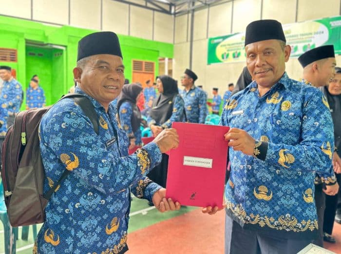 kisah_haru_petugas_keamanan_mtsn_di_sumut_diangkat_jadi_pppk_sebulan_sebelum_pensiun