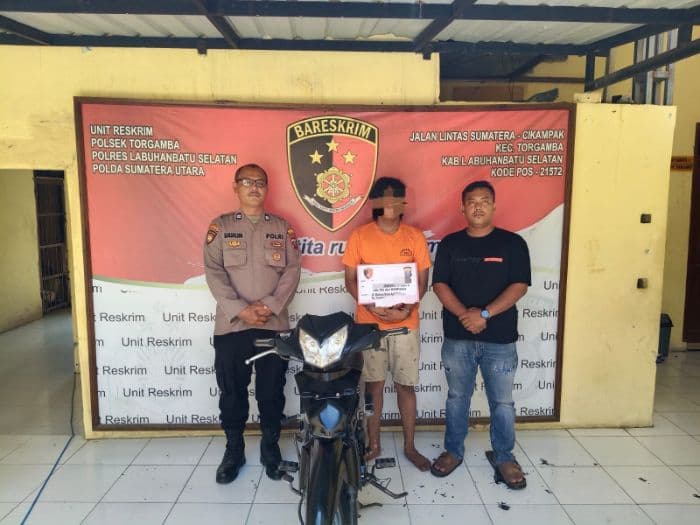 polsek_torgamba_bekuk_pelaku_pencurian_di_riau