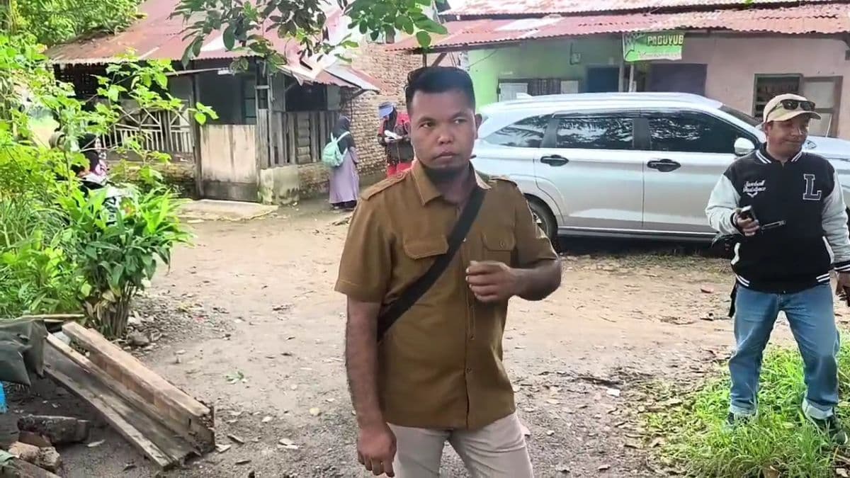 bakar_barak_narkoba_kadus_ayub_pegang_prinsip_padamkan_api_sejak_dini