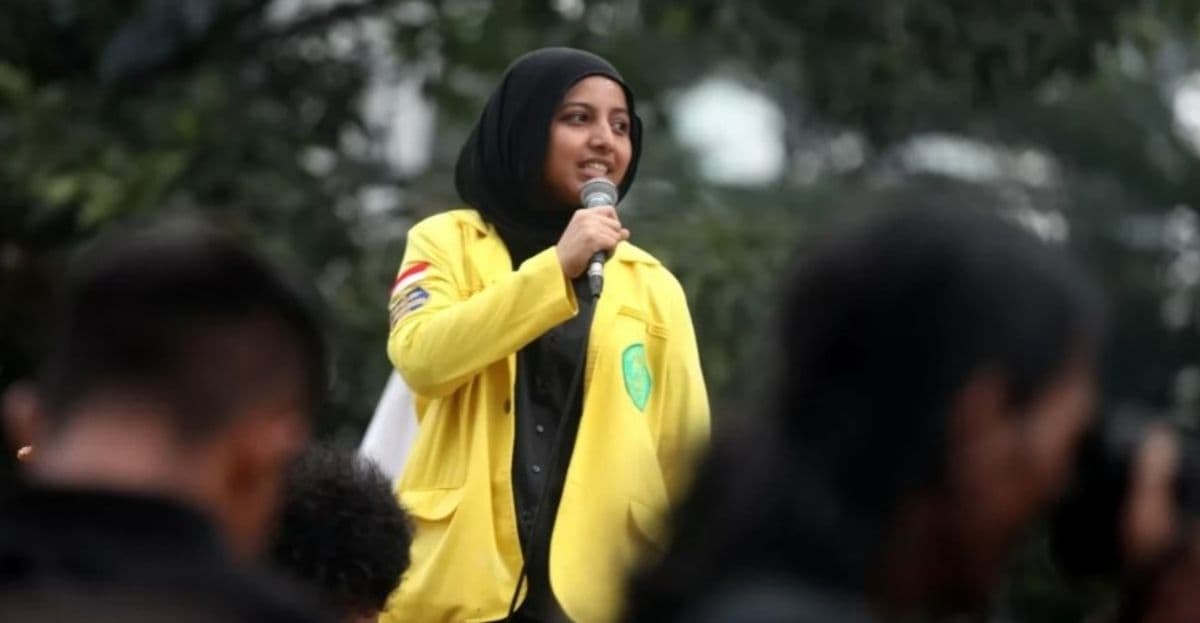 wakil_ketua_bem_ui_fathimah_azzahra_lulus_sidang_skripsi_fkui_dalam_tiga_tahun_