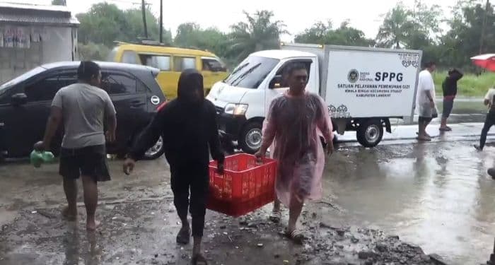 19_ribu_paket_mbg_disalurkan_kepada_korban_banjir_di_stabat