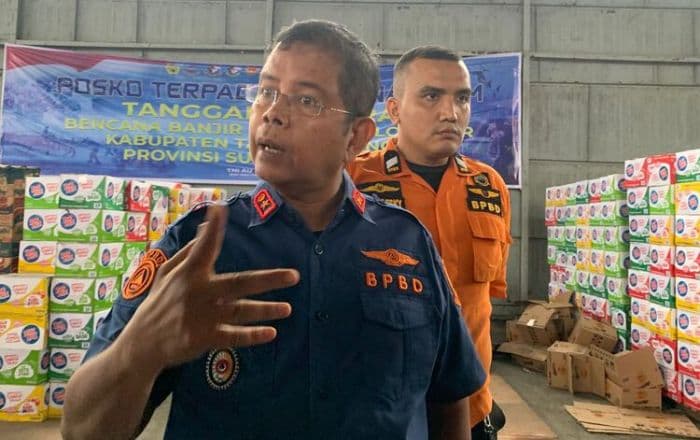 bobby_nasution_dan_bantuan_logistik_terhambat_ke_tapteng_akibat_cuaca_buruk