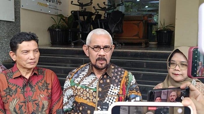 fakta_baru_kematian_diplomat_arya_daru_kuasa_hukum_desak_naik_penyidikan
