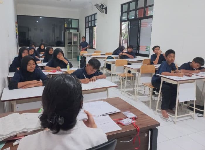 kepsek_srmp_2_medan_tekankan_peningkatan_kualitas_dan_martabat_pendidik