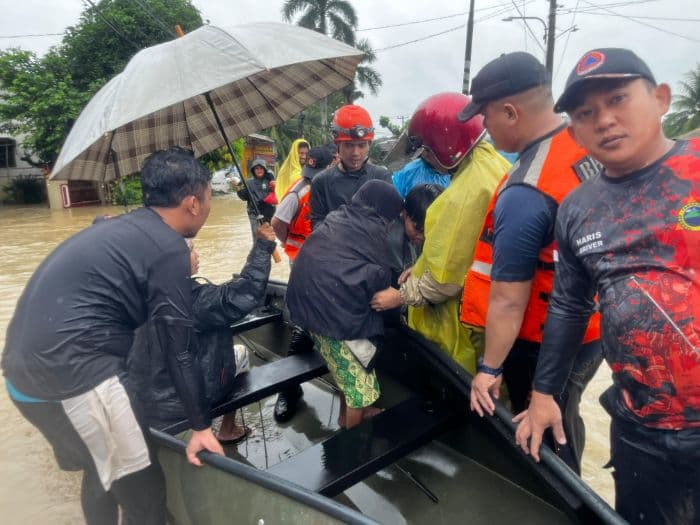 lima_kecamatan_di_binjai_terendam_banjir_satu_warga_meninggal_dunia_