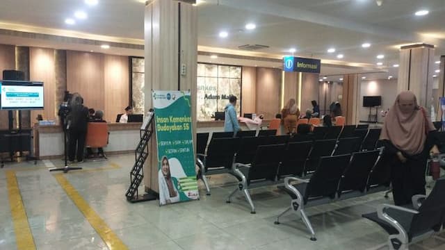 rs_adam_malik_pastikan_pelayanan_normal_di_tengah_cuaca_ekstrem_bantah_video_viral