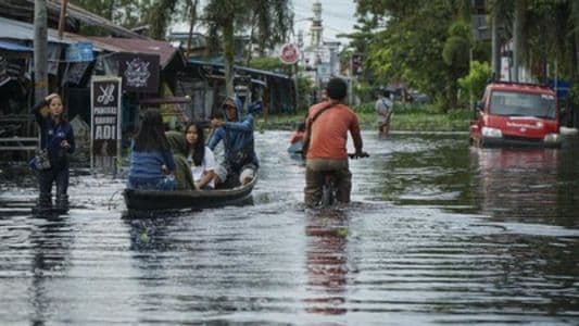 banjir_melanda_sambas_kalbar_8016_rumah_terendam_
