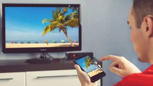 cara_mudah_menghubungkan_ponsel_android_ke_smart_tv_tanpa_kabel