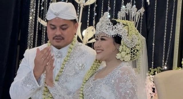 baru_dua_bulan_menikah_boiyen_gugat_cerai_rully_anggi_akbar