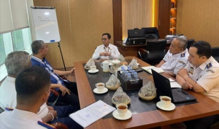dorong_pengamanan_perlintasan_ka_tanpa_palang_pemko_tebing_tinggi_audiensi_ke_kemenhub_