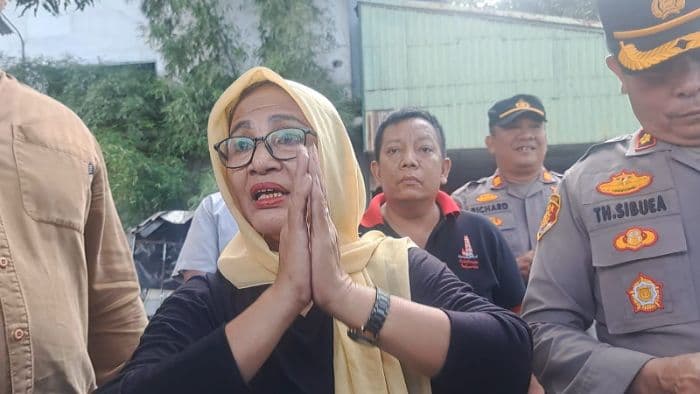 pabrik_sandal_di_medan_deli_terbakar_255_karyawan_diliburkan
