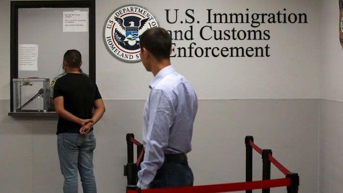 as_deportasi_seorang_wni_di_tengah_pengetatan_keimigrasian_era_trump
