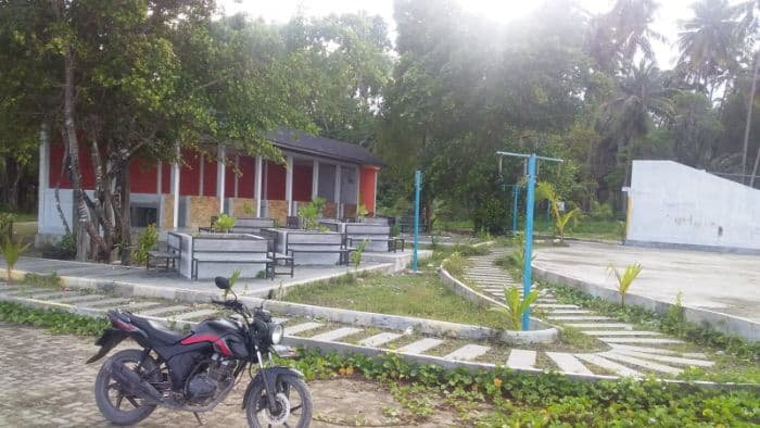 kontroversi_lahan_panggung_kesenian_turedawola_afulu_mantan_camat_dan_pemilik_lahan_bersitegang