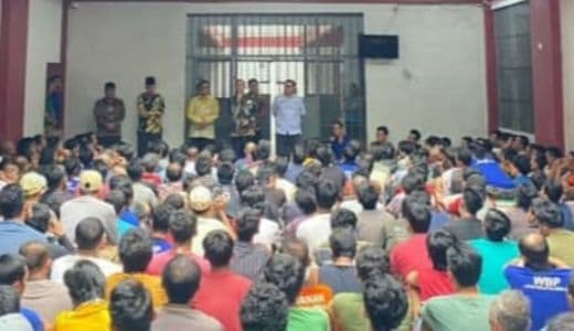 kunjungan_keluarga_napi_diprediksi_memludak_lapas_sibolga_lakukan_ini