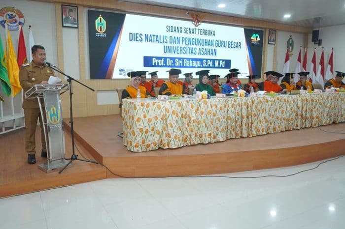 dies_natalis_ke40_una_prof_sri_rahayu_dikukuhkan_guru_besar_soroti_tantangan_era_gen_z