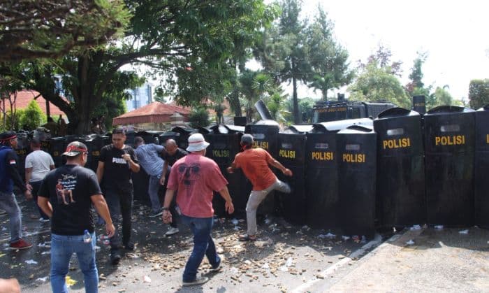 jelang_peringatan_may_day_2026_polres_tebing_tinggi_gelar_simulasi_sispam_kota