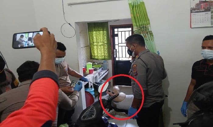 pns_di_siantar_ditemukan_tewas_membusuk_di_rumah_warga_geger