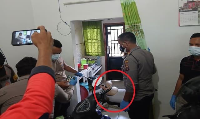 pns_di_siantar_ditemukan_tewas_membusuk_di_rumah_warga_geger
