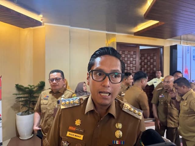 satpol_pp_kota_medan_tegaskan_kesawan_harus_bersih_dari_pedagang