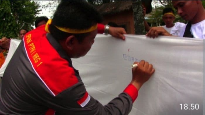 spbun_ancam_duduki_kantor_direksi_ptpn_i_beri_tenggat_2_pekan
