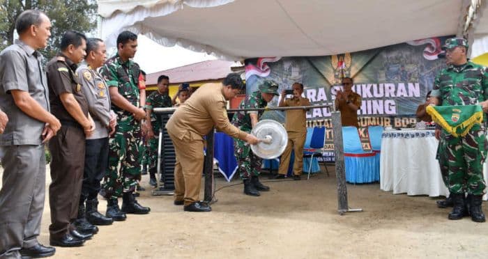 tni_bangun_30_sumur_bor_di_samosir_bantu_masyarakat_dapatkan_air_bersih