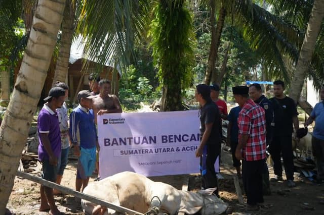 kai_divre_i_sumut_salurkan_hewan_kurban_untuk_warga_terdampak_banjir_di_aceh_tamiang
