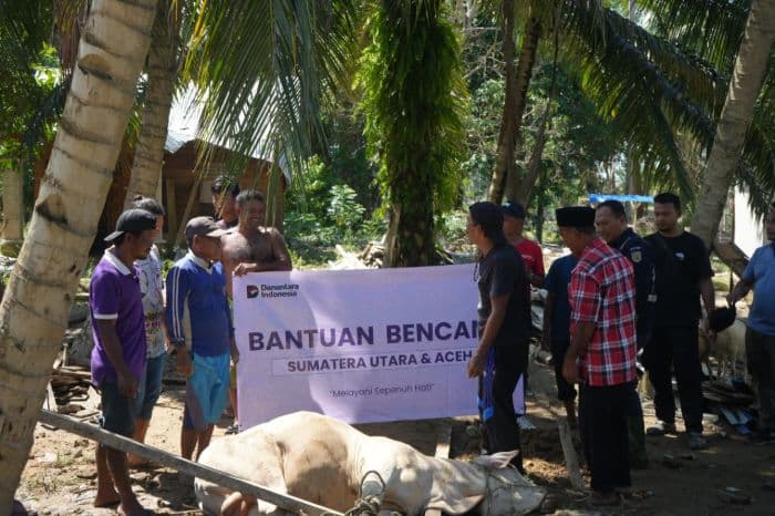 kai_divre_i_sumut_salurkan_hewan_kurban_untuk_warga_terdampak_banjir_di_aceh_tamiang
