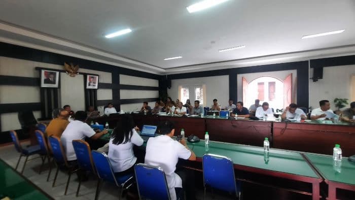 37_ribu_warga_simalungun_tunggak_bpjs_dprd_gelar_rapat_lintas_komisi