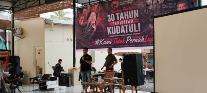 dpc_pdi_perjuangan_tapteng_gelar_dialog_publik_dan_nobar_peringatan_kudatuli_1996