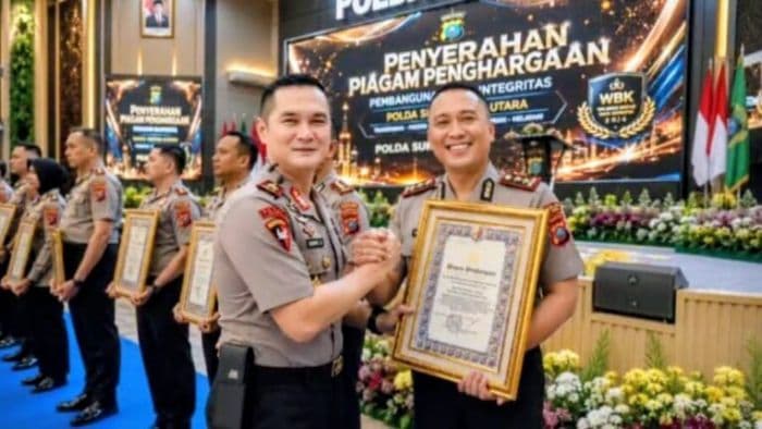 kapolres_batu_bara_terima_penghargaan_zona_integritas_dari_waka_polda_sumut