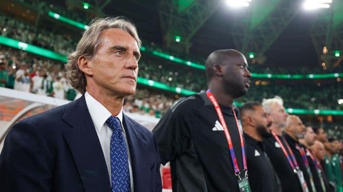 paolo_maldini_mundur_dari_figc_roberto_mancini_kembali_difavoritkan_latih_italia_