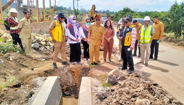 pemkab_simalungun_kucurkan_belasan_miliar_untuk_infrastruktur_pertanian_di_dolok_silou