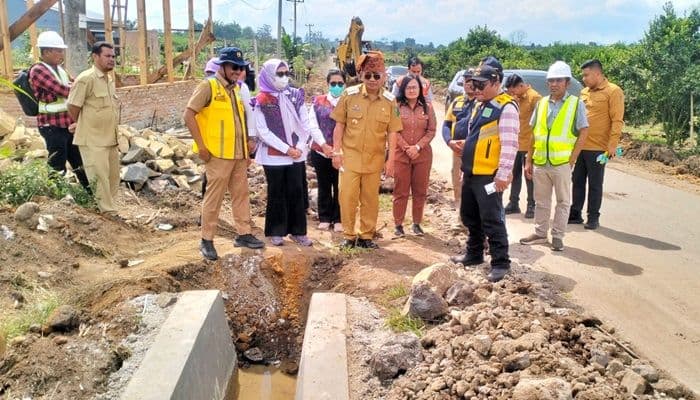 pemkab_simalungun_kucurkan_belasan_miliar_untuk_infrastruktur_pertanian_di_dolok_silou