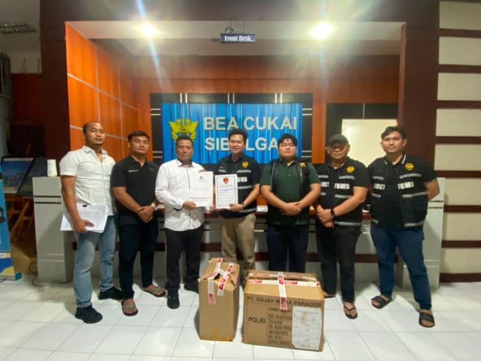 polres_padang_lawas_limpahkan_dua_kasus_rokok_ilegal_ke_bea_cukai_sibolga