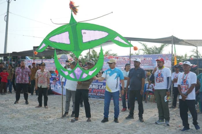42_peserta_dari_empat_daerah_ramaikan_festival_layanglayang_asahan