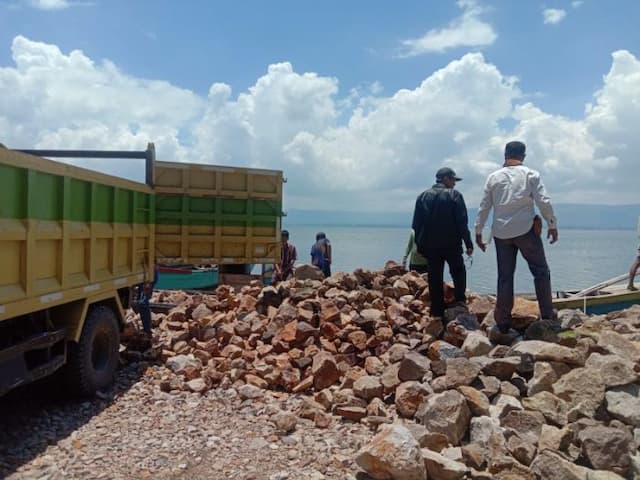 dlh_toba_tambang_batu_siregar_aek_nalas_ilegal_jika_tetap_beroperasi